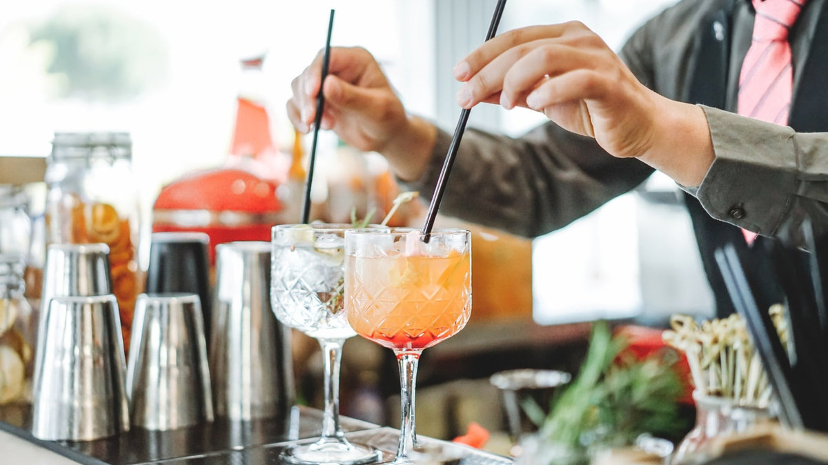 Hire an event bartender for professional bar service at your party